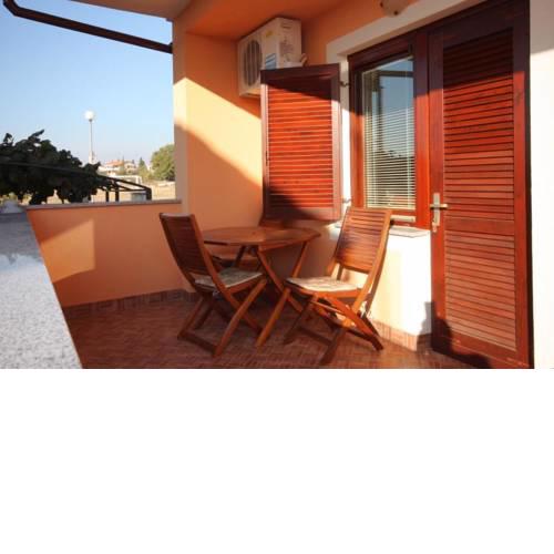 Apartments with a parking space Peroj (Fazana) - 7254
