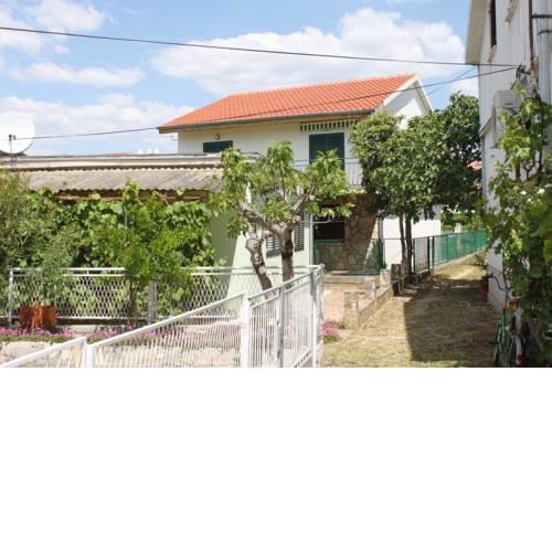 Apartments with a parking space Pirovac (Sibenik) - 6277