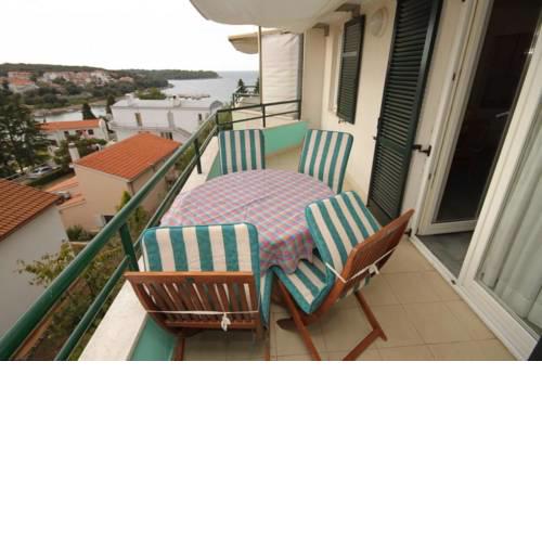 Apartments with a parking space Pjescana Uvala (Pula) - 2238