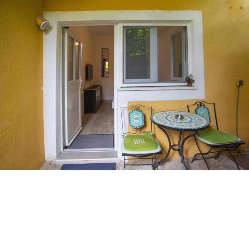 Apartments with a parking space Podgora (Makarska) - 12816
