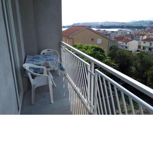 Apartments with a parking space Podstrana (Split) - 15377