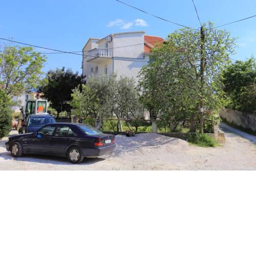 Apartments with a parking space Podstrana (Split) - 17053