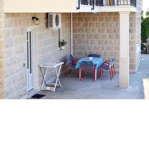 Apartments with a parking space Postira (Brac) - 2910