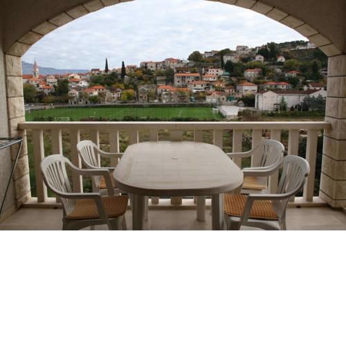 Apartments with a parking space Postira (Brac) - 700