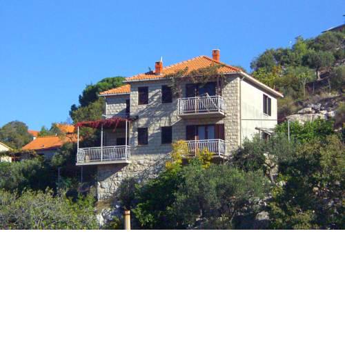 Apartments with a parking space Postira (Brac) - 742
