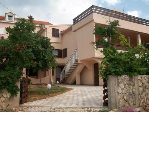 Apartments with a parking space Povljana (Pag) - 17337