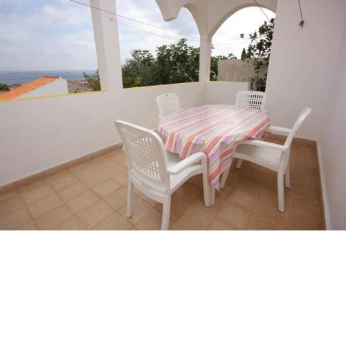Apartments with a parking space Preko (Ugljan) - 8417