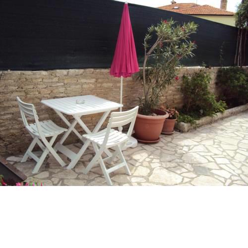 Apartments with a parking space Pula - 6985