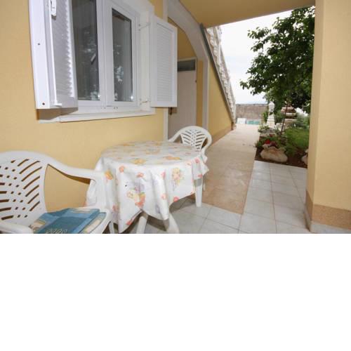 Apartments with a parking space Punat (Krk) - 5350