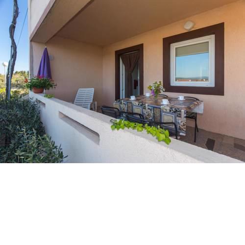 Apartments with a parking space Punat (Krk) - 5378