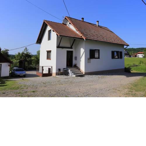 Apartments with a parking space Rakovica (Plitvice) - 17475