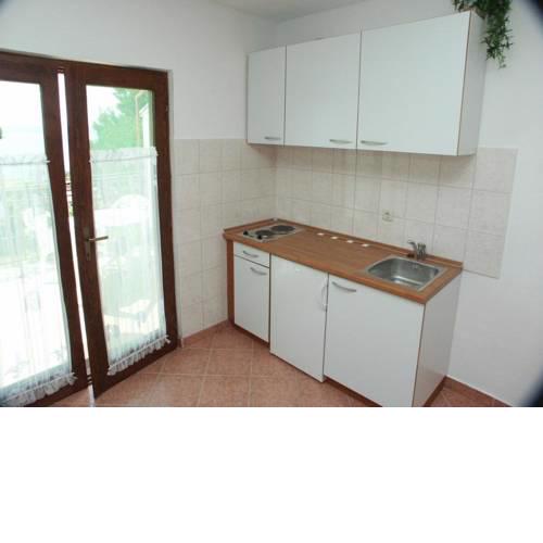 Apartments with a parking space Rastici (Ciovo) - 8646