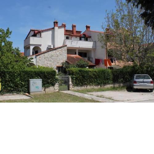 Apartments with a parking space Rovinj - 7656
