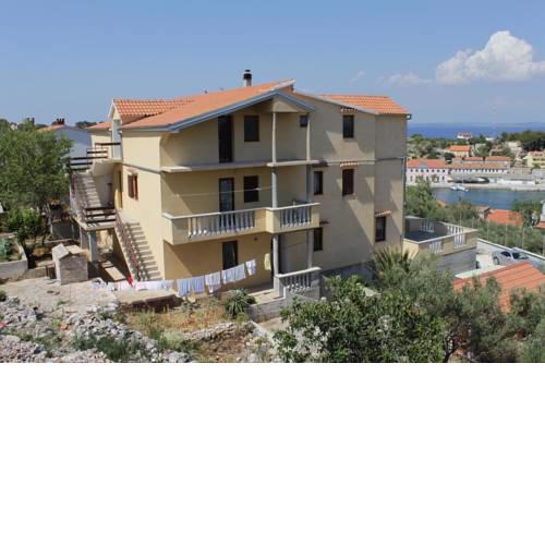 Apartments with a parking space Sali (Dugi otok) - 8152
