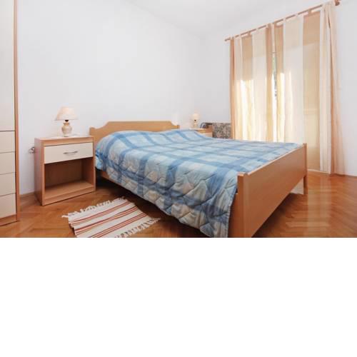 Apartments with a parking space Slatine (Ciovo) - 5999