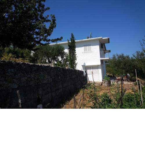 Apartments with a parking space Slime (Omis) - 17905