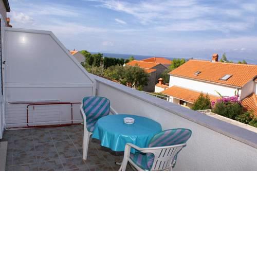 Apartments with a parking space Splitska (Brac) - 2858