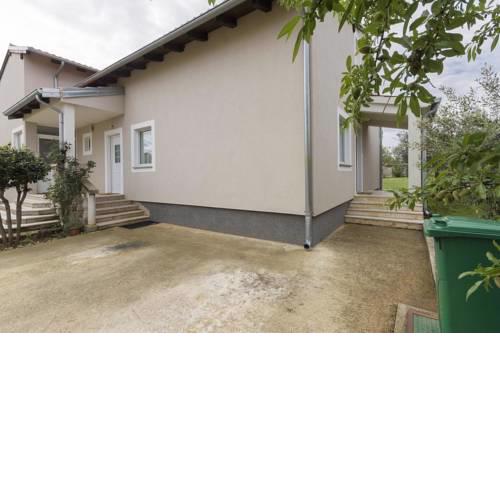 Apartments with a parking space Stinjan (Pula) - 13776