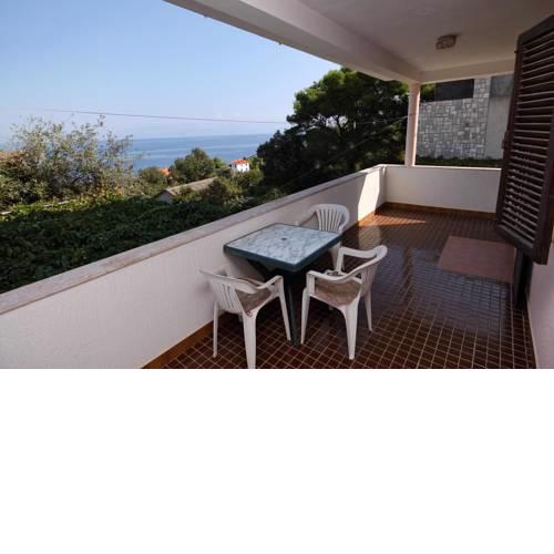 Apartments with a parking space Stomorska (Solta) - 780