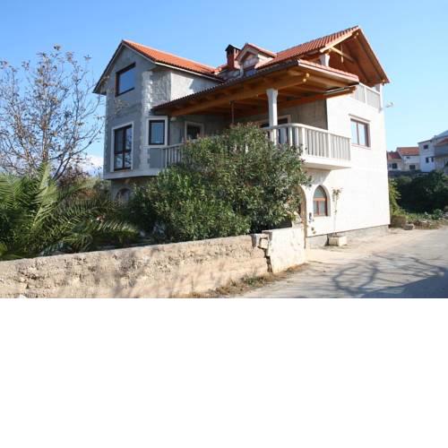 Apartments with a parking space Sumartin (Brac) - 2941