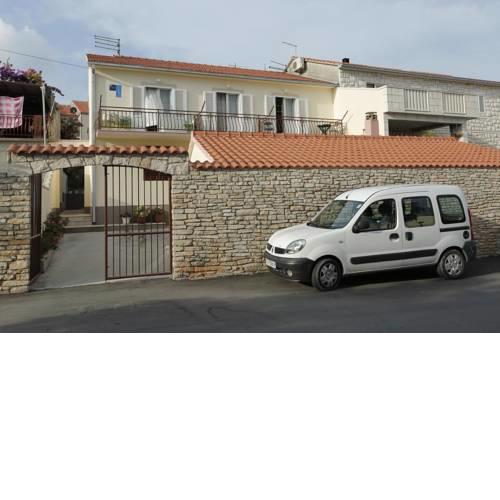 Apartments with a parking space Supetar (Brac) - 16699