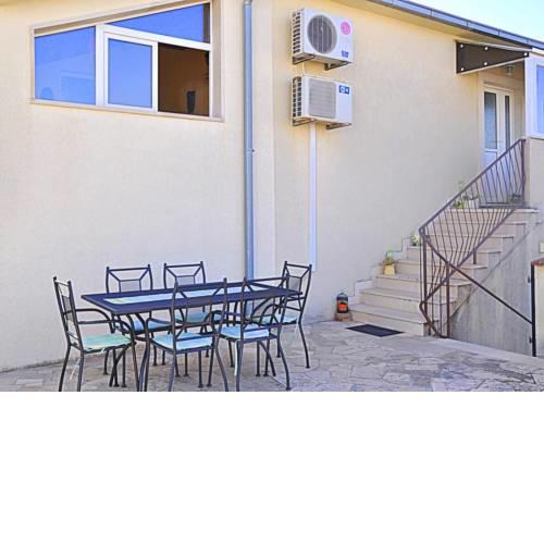 Apartments with a parking space Supetar (Brac) - 2845