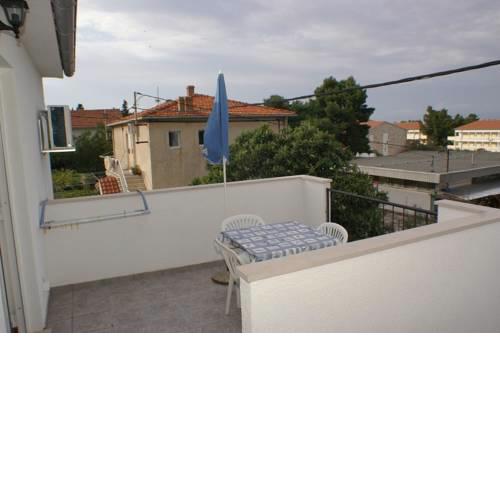 Apartments with a parking space Supetar (Brac) - 2856