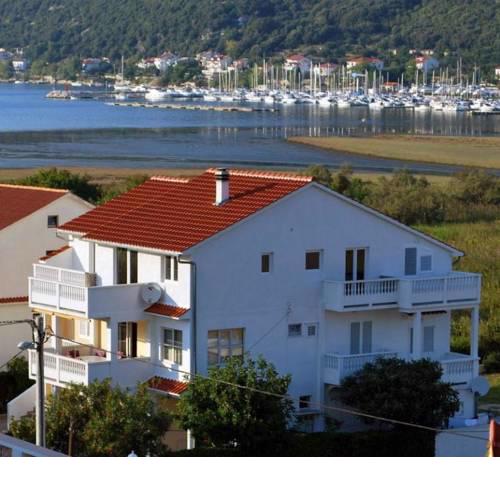 Apartments with a parking space Supetarska Draga - Donja (Rab) - 14169