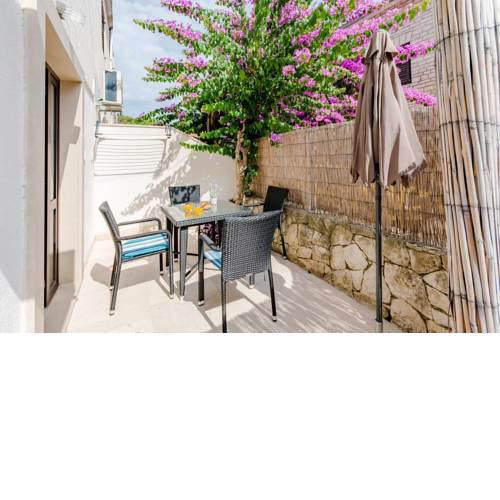 Apartments with a parking space Sutivan (Brac) - 2842