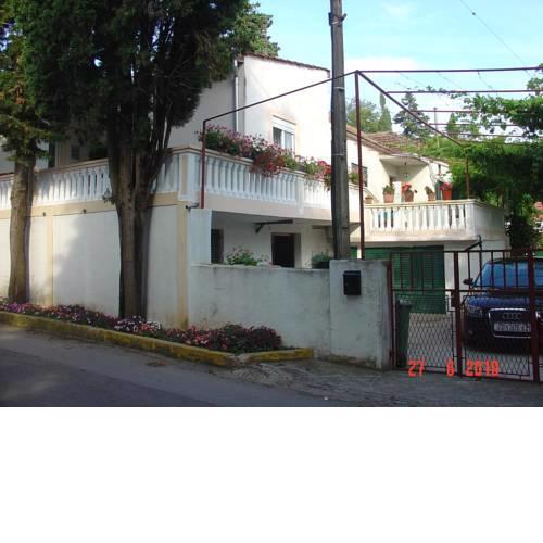Apartments with a parking space Sveti Filip i Jakov (Biograd) - 13225