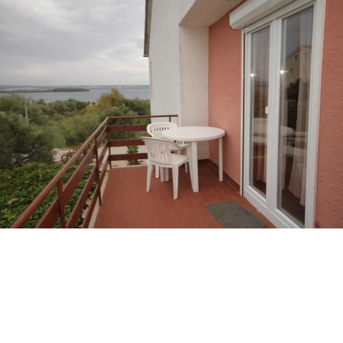 Apartments with a parking space Tkon (Pasman) - 8302