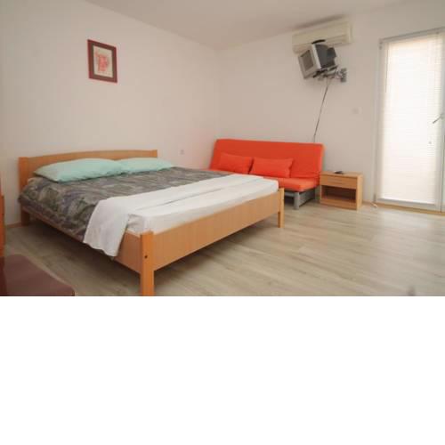 Apartments with a parking space Tribunj (Vodice) - 8369