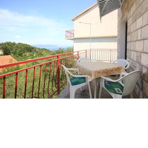 Apartments with a parking space Trpanj (Peljesac) - 10083