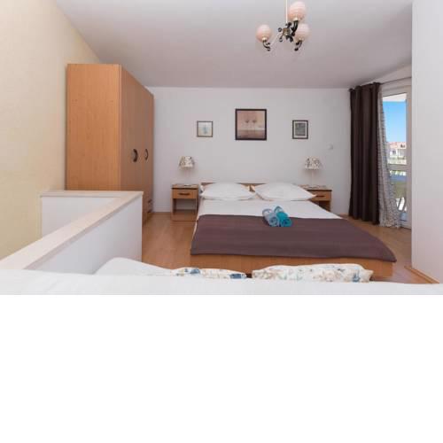 Apartments with a parking space Tucepi (Makarska) - 6856