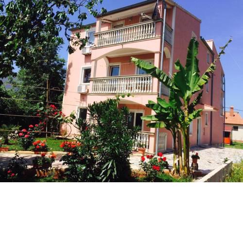 Apartments with a parking space Valbandon (Fazana) - 13429