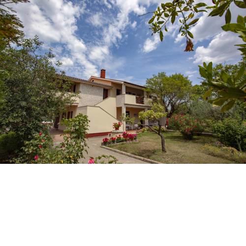 Apartments with a parking space Valbandon (Fazana) - 2278