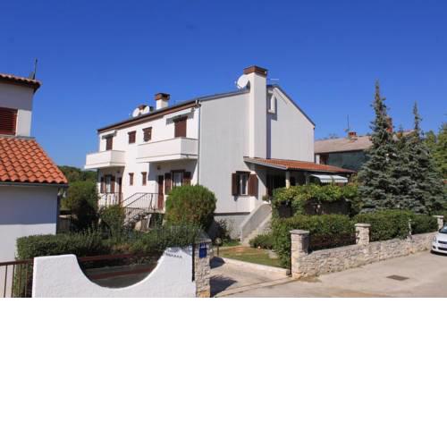 Apartments with a parking space Valbandon (Fazana) - 7268