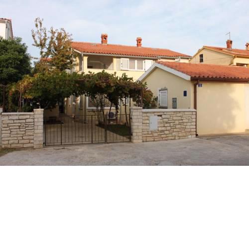 Apartments with a parking space Valbandon (Fazana) - 7352