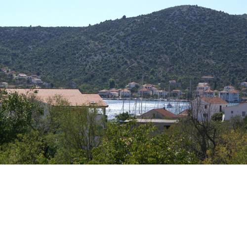 Apartments with a parking space Vinisce (Trogir) - 4276