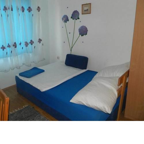 Apartments with a parking space Vir - Lozice (Vir) - 16929