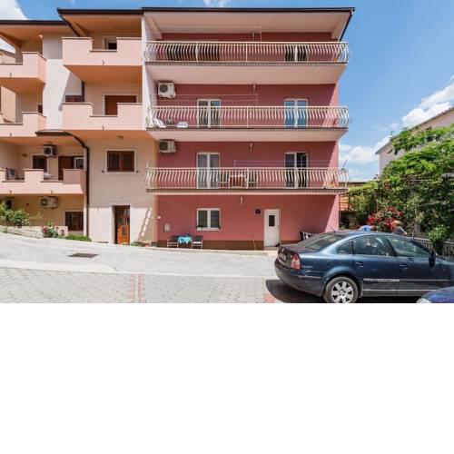 Apartments with a parking space Vranjic (Split) - 16993
