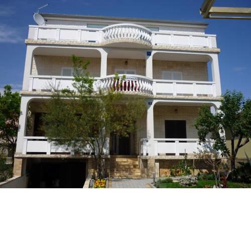 Apartments with a parking space Vrsi - Mulo (Zadar) - 17753