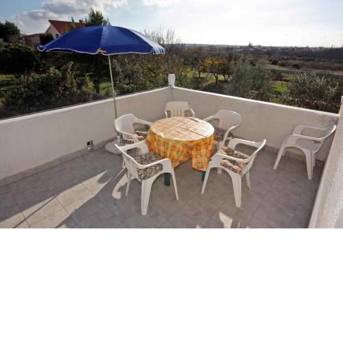Apartments with a parking space Vrsi - Mulo (Zadar) - 5938
