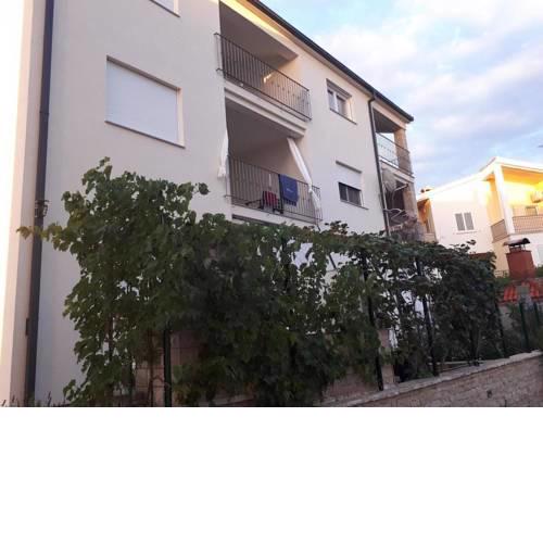 Apartments with a parking space Zaboric (Sibenik) - 16510