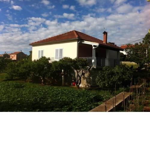 Apartments with a parking space Zaglav (Dugi otok) - 11924