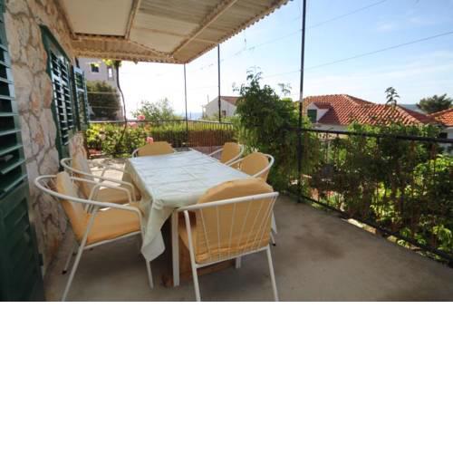 Apartments with a parking space Zavala (Hvar) - 8802