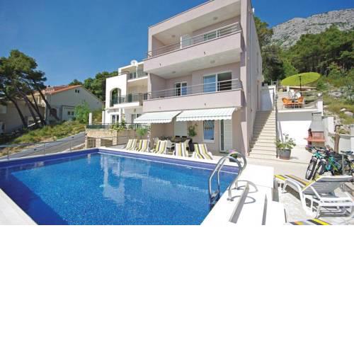 Apartments with a swimming pool Brela (Makarska) - 13592