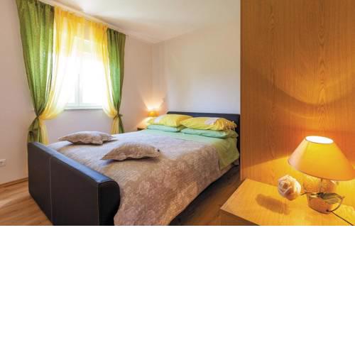 Apartments with WiFi Kastel Kambelovac (Kastela) - 12217