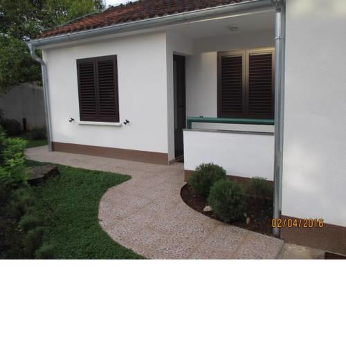 Apartments with WiFi Necujam (Solta) - 12500