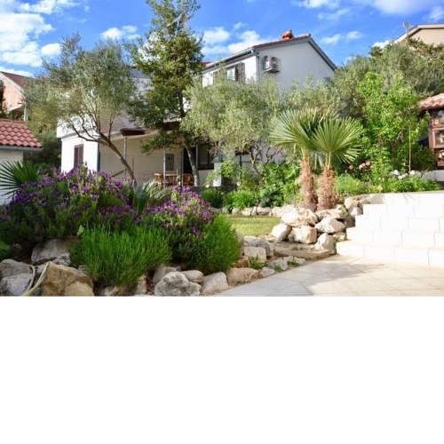 Apartments with WiFi Palit (Rab) - 15365